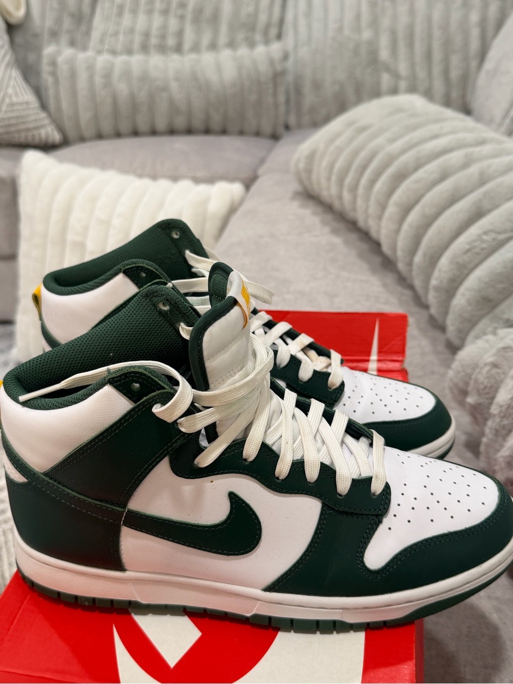 Nike Men's High-Top Sneakers in White and Dark Green